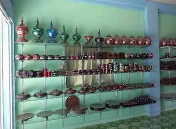 myanmar-burma/bagan/shop/pandora-lacquerware-workshop