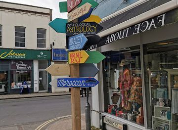 united-kingdom/bristol/clifton/shop/about-face