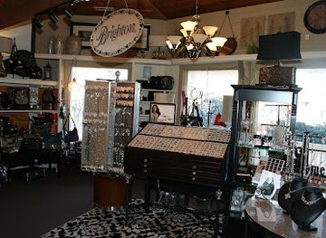 missouri/lake-of-the-ozarks/shop/chestnut-ridge