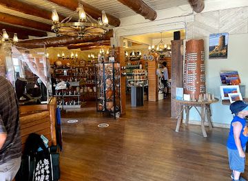 arizona/grand-canyon-national-park/shop/desert-view-trading-post