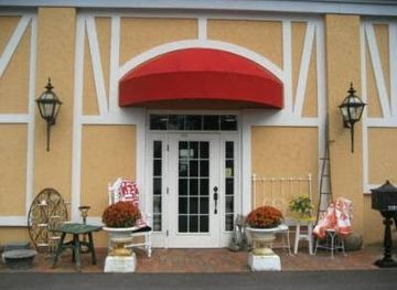 michigan/petoskey/shop/then-now-antique-and-consignment-house