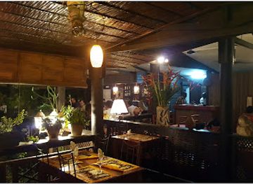 gabon/crystal-mountains-region/shop/l-odika