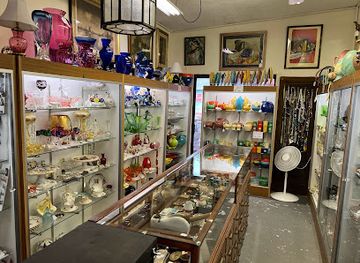 florida/daytona-beach/shop/magnolia-house-antique-village