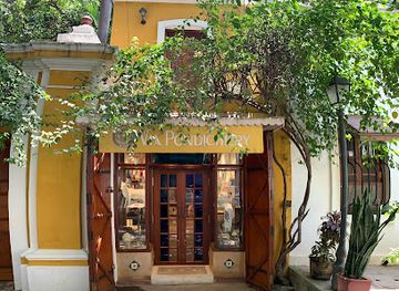 india/pondicherry/promenade-beach/shop/via-pondichery