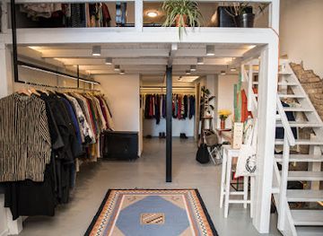 hungary/budapest/shop/typo-showroom