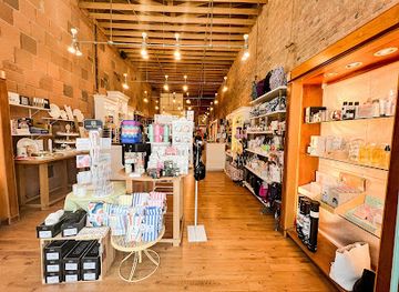 kansas/cedar-bluff-state-park/shop/simply-charmed