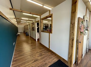 missouri/ha-ha-tonka-state-park/shop/three-doors-boutiques-and-gifts