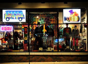 iowa/des-moines/shop/wonderland-apothecary-at-groovy-goods