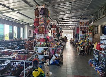 el-salvador/cerro-verde-national-park/shop/artesanias-ilobasco