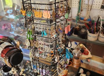 new-mexico/farmington/shop/crafty-lady-thrift-shop