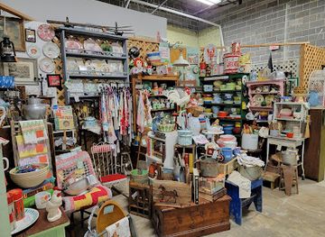 alabama/greater-birmingham/shop/brass-bear-antiques