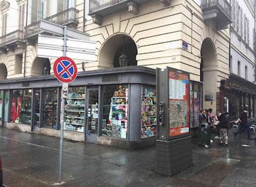 italy/turin/centro/shop/torino-souvenir-store