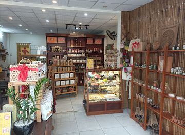 vietnam/hoi-an/shop/ocop-house-dac-san-qua-tang-hoi-an-best-hoi-an-souvenir-handicraft-workshop