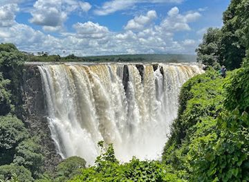 zimbabwe/zambezi-valley/shop/victoria-falls