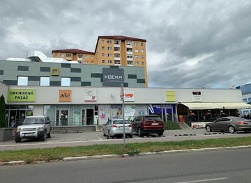 slovakia/martin/shop/obchodne-centrum-kocka