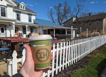 ohio/kelleys-island/shop/the-island-house