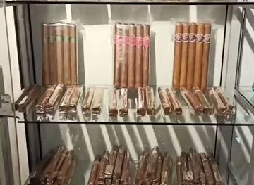 bolivia/la-paz/shop/yutaka-store-zona-sur