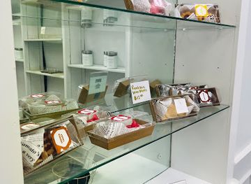 west-virginia/bluefield/shop/sister-wicks-candle-company