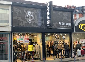 kosovo/nokshiq/shop/urban-clothing-store