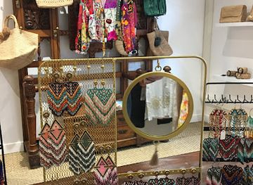 france/cannes/le-suquet/shop/la-petite-boutique-by-sophie