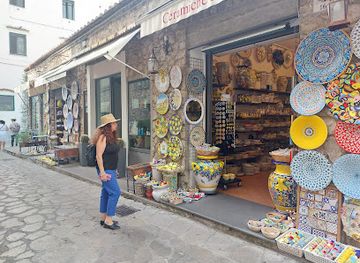 italy/ravello/shop/ceramiche-cosmolena-s-r-l