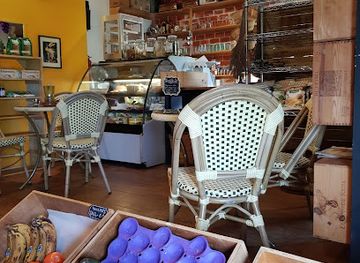 the-bahamas/eleuthera/shop/bacchus-fine-foods