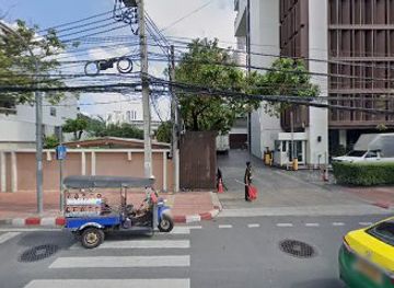 thailand/bangkok/ari/shop/aree-phanich-shop