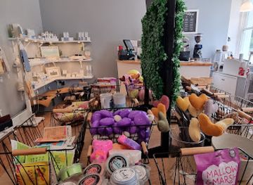 united-kingdom/isle-of-lewis/shop/salka-gift-shop-on-the-rock