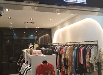 singapore/novena/shop/queen-exclusive-collection