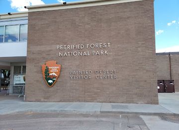 arizona/petrified-forest-national-park/shop/painted-desert-visitor-center