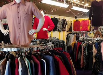 north-carolina/hendersonville/shop/the-honey-house-of-vintage