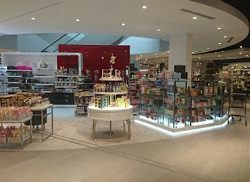 belize/glover-s-reef-atoll/shop/mirab-department-store