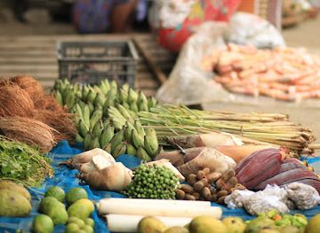 myanmar-burma/ngapali/shop/yadanar-store