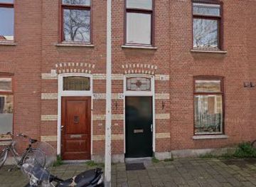 netherlands/the-hague/shop/essential-store