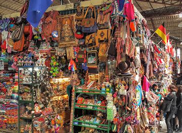 peru/cusco/shop/artesanias-llancaqmaki