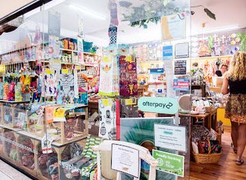 australia/cairns/shop/eggplant-poppy