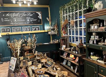 connecticut/talcott-mountain/shop/the-bell-and-raven