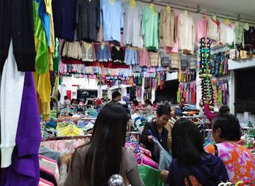 myanmar-burma/pyin-oo-lwin/shop/pale-phyu-2-sweater