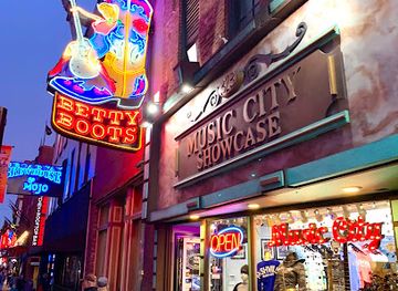 tennessee/nashville-music-row/shop/music-city-show-case