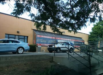 indiana/south-bend/shop/notre-dame-outlet-center