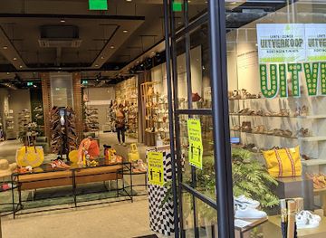 netherlands/eindhoven/shop/fred-de-la-bretoniere-outlet-pop-up-store