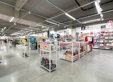 luxembourg/dudelange/shop/trafic-dudelange