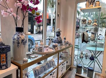 sint-maarten/cul-de-sac/shop/le-dutch-delft-blue-shop