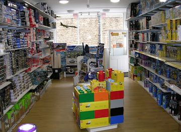 guernsey/st-pierre-du-bois/shop/model-shop