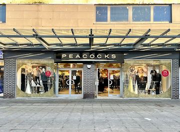 united-kingdom/dunbartonshire/shop/peacocks