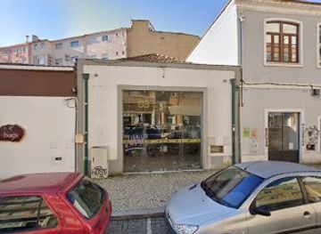 portugal/coimbra/baixa-de-coimbra/shop/galeria-da-baixa