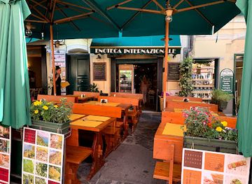 italy/cinque-terre/shop/enoteca-ciak