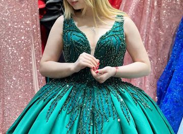 uganda/masaka/shop/kp-c-unique-apparel-and-bridals