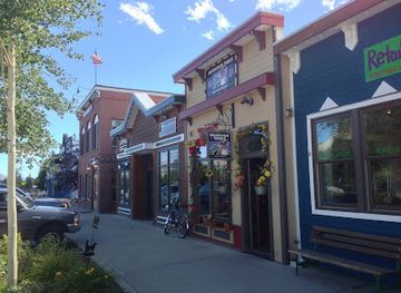 colorado/crested-butte/shop/mountain-tails