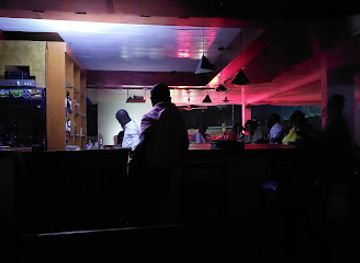 central-african-republic/bayanga/shop/restaurant-le-m